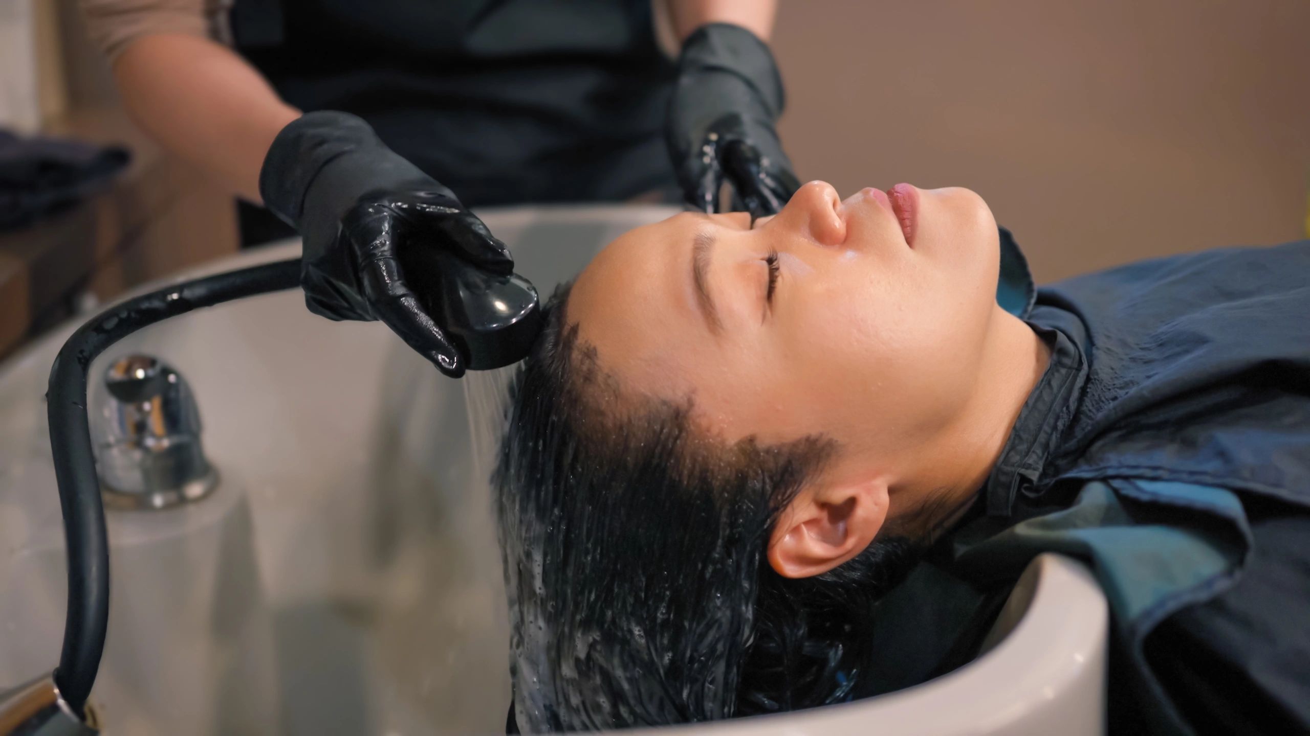 Hair Salon Doubles Bookings with Instagram Strategy